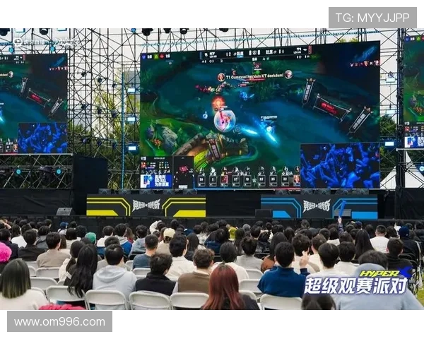 虎牙直播s15的二路解说团有哪些特色？_观赛福利具体怎么领取？